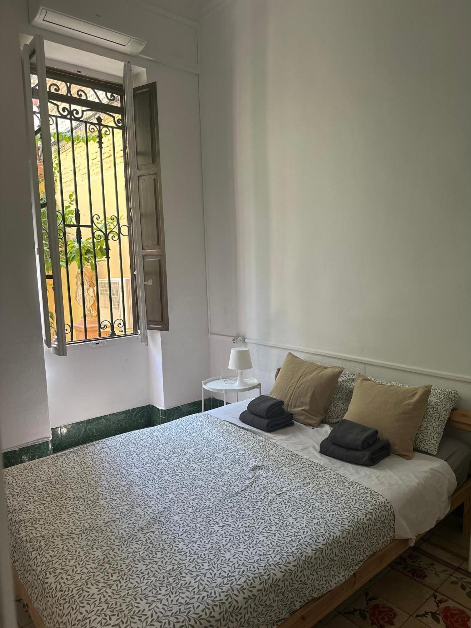ולנסיה Habitacion Con Bano Privado 1 Cama De Matrimonio מראה חיצוני תמונה