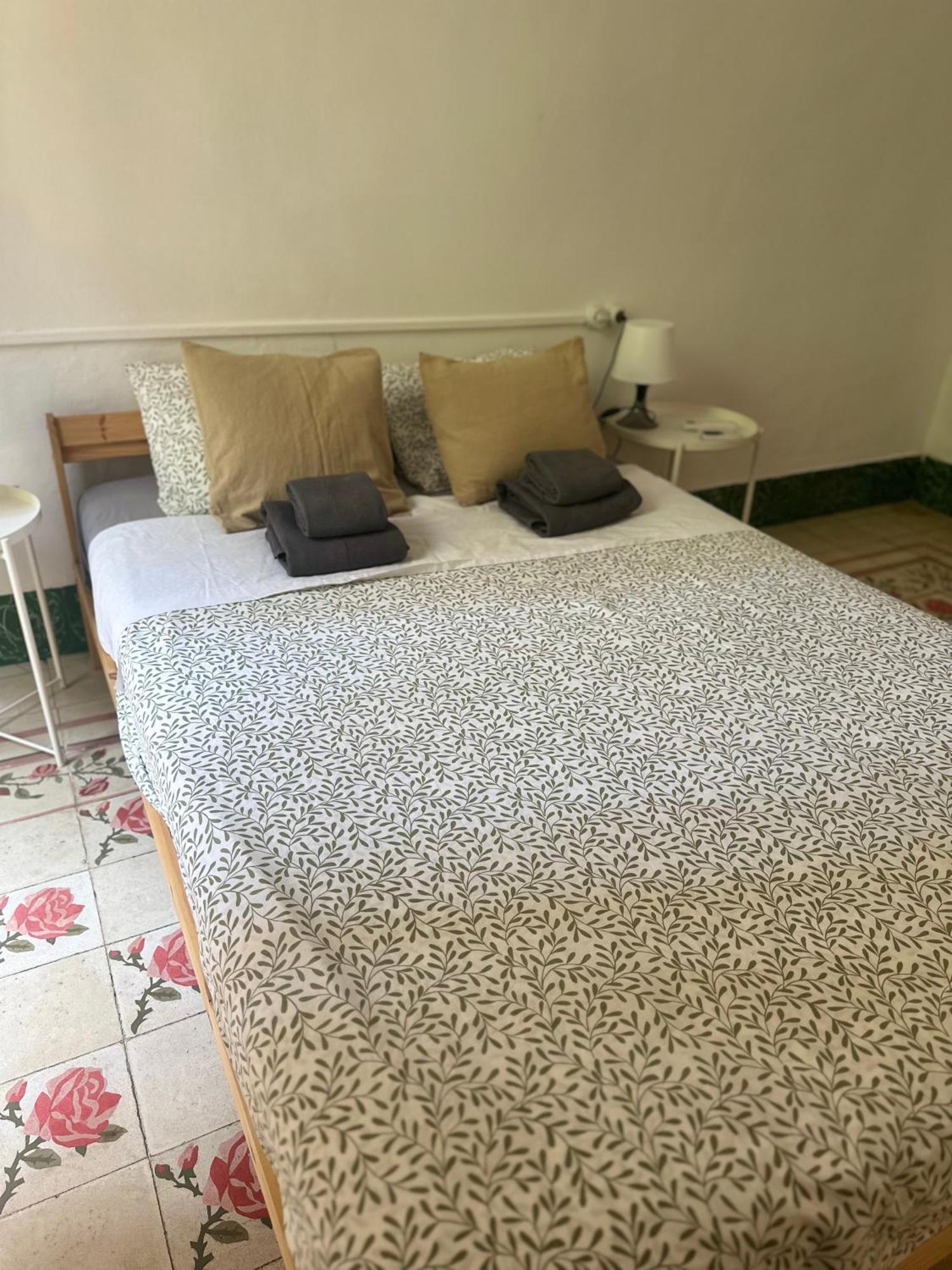 ולנסיה Habitacion Con Bano Privado 1 Cama De Matrimonio מראה חיצוני תמונה